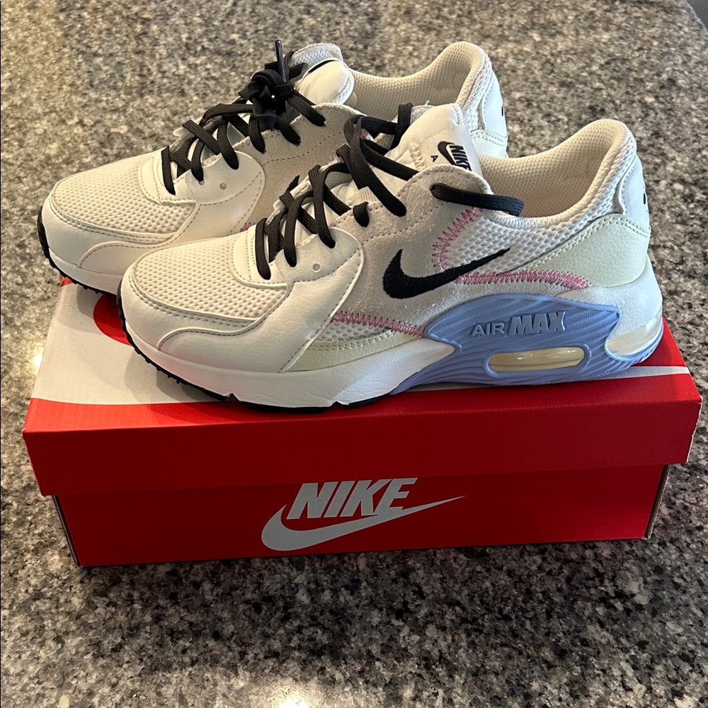 Nike Air Max Sneakers in Cream and Black